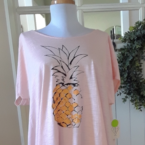 NWT! St. John's Bay Plus Size Shark Bite Tee - Picture 2 of 7